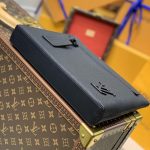 ルイヴィトンスーパーコピー グレインレザー ポシェット・IPAD M69837 ルイヴィトンスーパーコピー グレインレザー ポシェット・IPAD M69837
