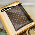 ルイヴィトンスーパーコピー ポシェット・トゥ・ゴー M82079 ルイヴィトンスーパーコピー ポシェット・トゥ・ゴー M82079