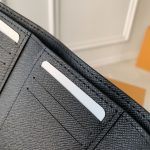 ルイヴィトンスーパーコピー ポルトフォイユ・ヴィクトリーヌ M81557 ルイヴィトンスーパーコピー ポルトフォイユ・ヴィクトリーヌ M81557
