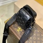 ルイヴィトンスーパーコピー ダブル・フォンポーチ M81323 ルイヴィトンスーパーコピー ダブル・フォンポーチ M81323