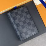 ルイヴィトン スーパーコピー パスポートケース ダミエ 黒 M64411 ルイヴィトン スーパーコピー パスポートケース ダミエ 黒 M64411