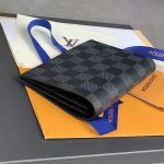 ルイヴィトン スーパーコピー パスポートケース ダミエ 黒 M64411 ルイヴィトン スーパーコピー パスポートケース ダミエ 黒 M64411