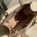 ルイヴィトンコピー ルイ・ヴィトン(LOUIS VUITTON)オン・ザ・ゴー PM / M45977 ルイヴィトンコピー ルイ・ヴィトン(LOUIS VUITTON)オン・ザ・ゴー PM / M45977