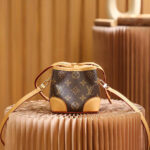 ルイヴィトンコピー ルイ・ヴィトン(LOUIS VUITTON)ミニノエ パース / M57099 ルイヴィトンコピー ルイ・ヴィトン(LOUIS VUITTON)ミニノエ パース / M57099