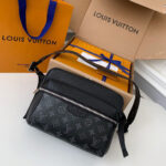 ルイヴィトンコピー アウトドア・メッセンジャー M30233 ルイヴィトンコピー アウトドア・メッセンジャー M30233