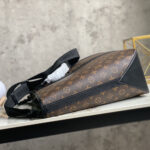 ルイヴィトンコピー ウィークエンド・トート PM M45734 ルイヴィトンコピー ウィークエンド・トート PM M45734